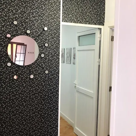Acogedor Piso En 1-b Wifi 아파트