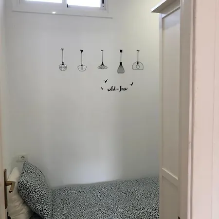 Acogedor Piso En 1-b Wifi 아파트